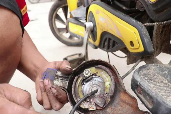 随州市电动车刹车故障